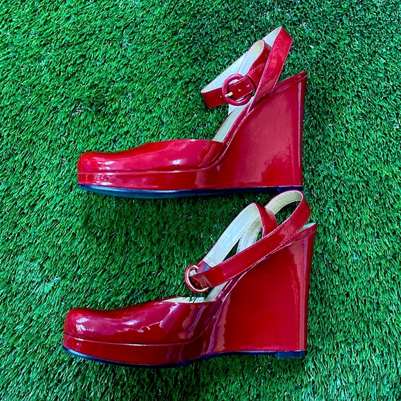Red Patent Leather wedge dress sandal - size 36 - Picture 2 of 7
